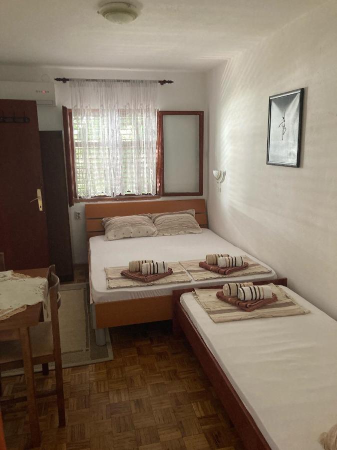 Apartments Aleksic Sutomore Exterior photo